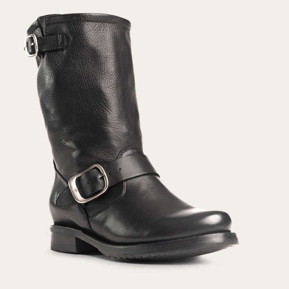 Frye Veronica black leather boots size 8 women